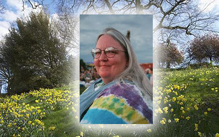 Henrietta Danielsson är lycklig över att våren kommit till Sverige.