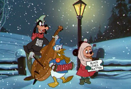 Kören sjunger nu NWA:s "Fuck the Police" istället för Deck the halls. Kören sjunger nu NWA:s "Fuck the Police" istället för Deck the halls.