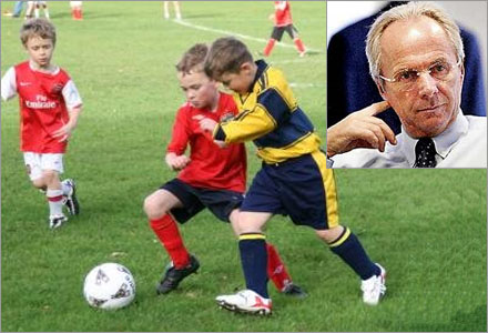 Svennis nya jobbet ?r att coacha 11-?ringar i laget Nottingham Young Boys Club.